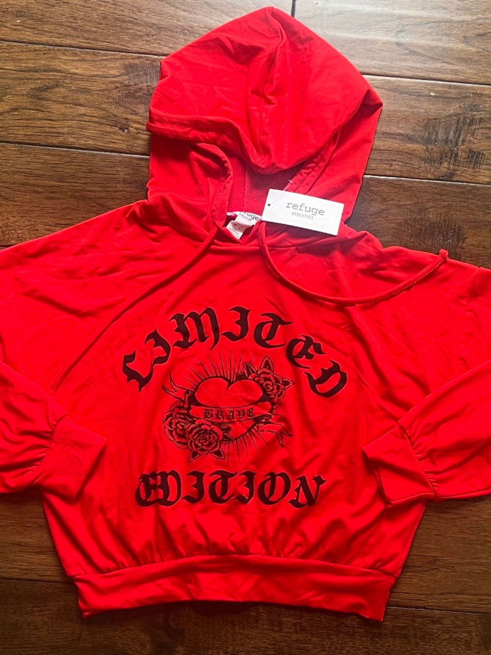 Y2K refuge athletics brand red crop sweatshirt hoodie Size small. NWT